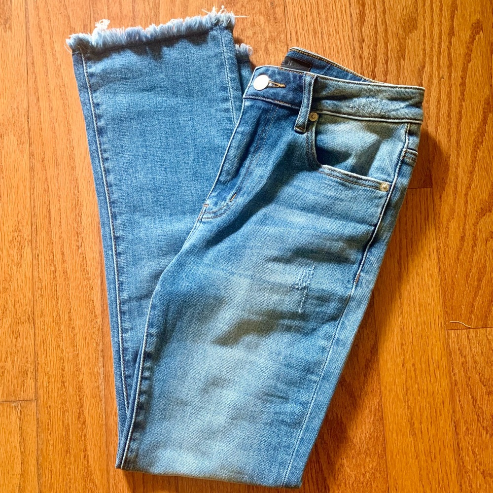 Risen denim jeans